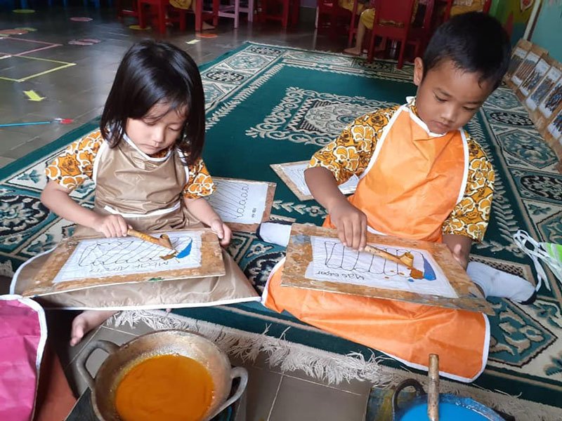 Belajar Membatik Paud TK KB Batik PPBI Yogyakarta